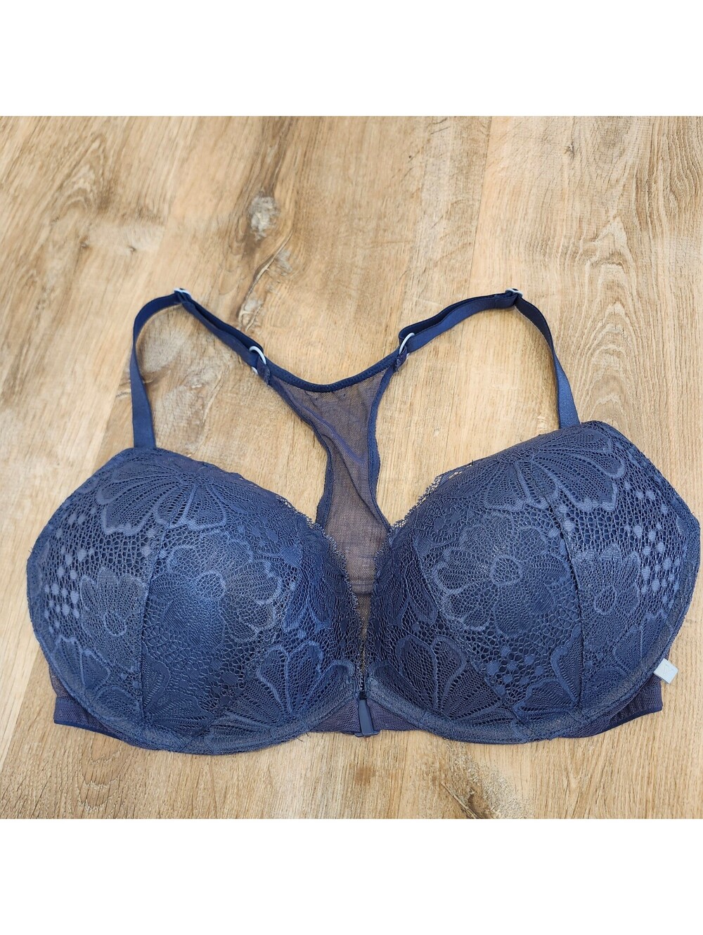 Victoria's Secret 38D Push-Up Bra Navy Lace Racerback Front Close